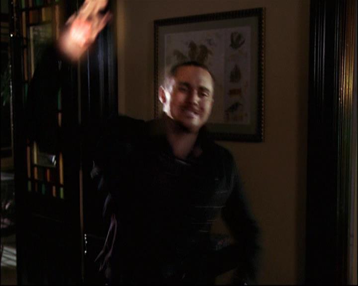 Charmed-Online_dot_net-8x01StillCharmedAndKicking2293.jpg