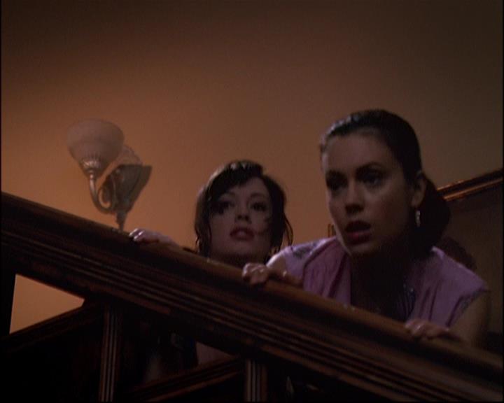 Charmed-Online_dot_net-8x01StillCharmedAndKicking2306.jpg