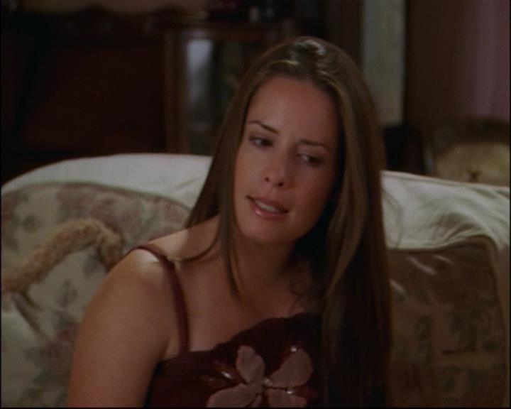 Charmed-Online_dot_net-8x01StillCharmedAndKicking2333.jpg