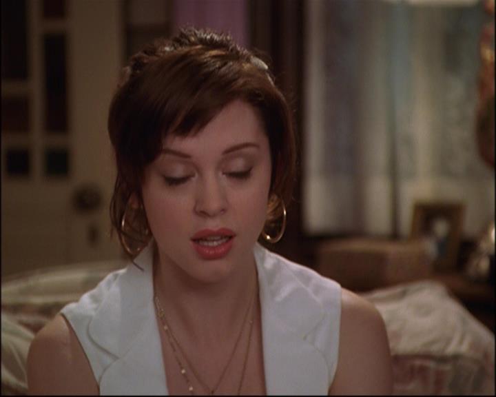 Charmed-Online_dot_net-8x01StillCharmedAndKicking2346.jpg
