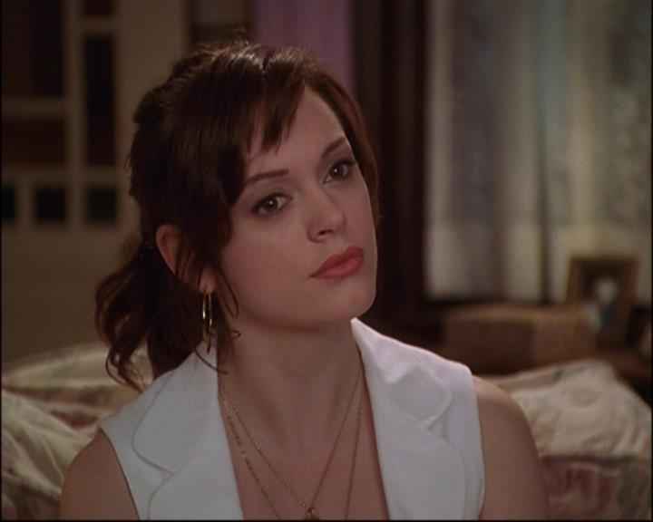 Charmed-Online_dot_net-8x01StillCharmedAndKicking2362.jpg