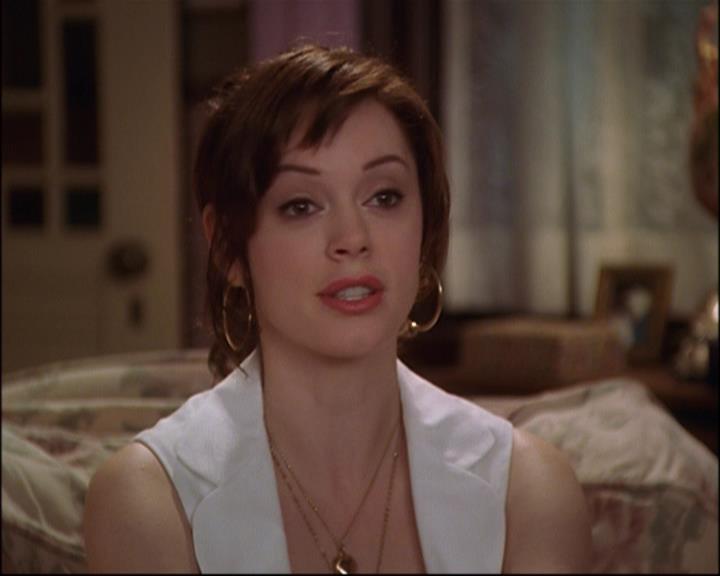Charmed-Online_dot_net-8x01StillCharmedAndKicking2368.jpg
