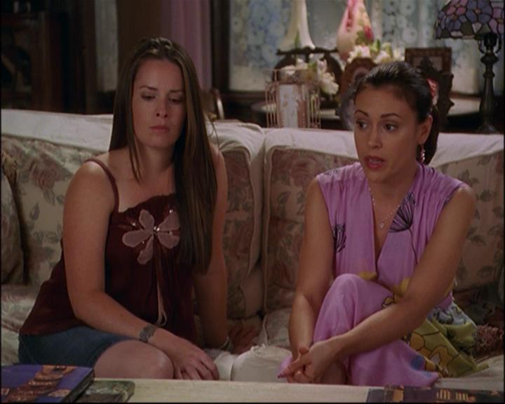 Charmed-Online_dot_net-8x01StillCharmedAndKicking2369.jpg Charmed-Online_dot_net-8x01StillCharmedAndKicking2369.jpg