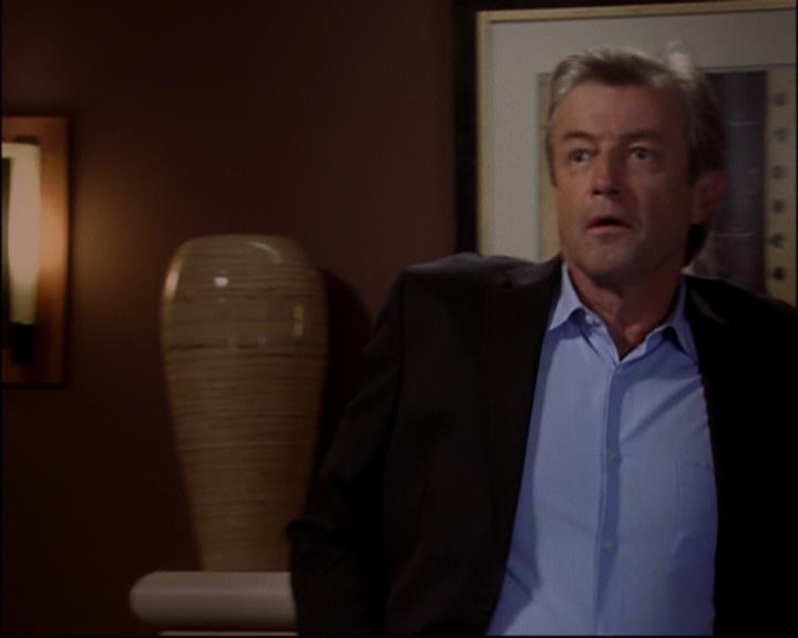 Charmed-Online_dot_net-8x01StillCharmedAndKicking2404.jpg Charmed-Online_dot_net-8x01StillCharmedAndKicking2404.jpg