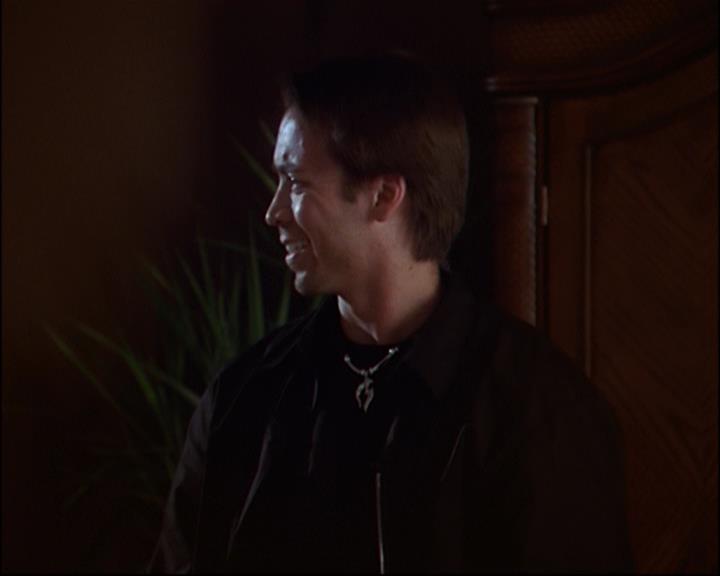 Charmed-Online_dot_net-8x01StillCharmedAndKicking2449.jpg Charmed-Online_dot_net-8x01StillCharmedAndKicking2449.jpg