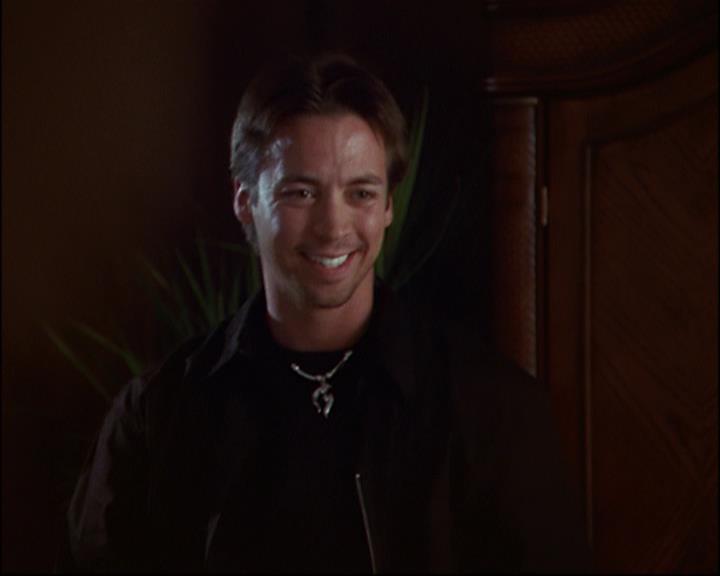 Charmed-Online_dot_net-8x01StillCharmedAndKicking2450.jpg Charmed-Online_dot_net-8x01StillCharmedAndKicking2450.jpg