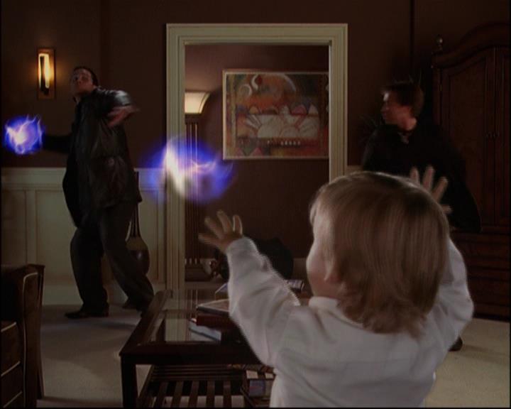Charmed-Online_dot_net-8x01StillCharmedAndKicking2462.jpg