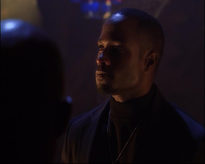 Charmed-Online_dot_net-8x01StillCharmedAndKicking2513.jpg Charmed-Online_dot_net-8x01StillCharmedAndKicking2513.jpg