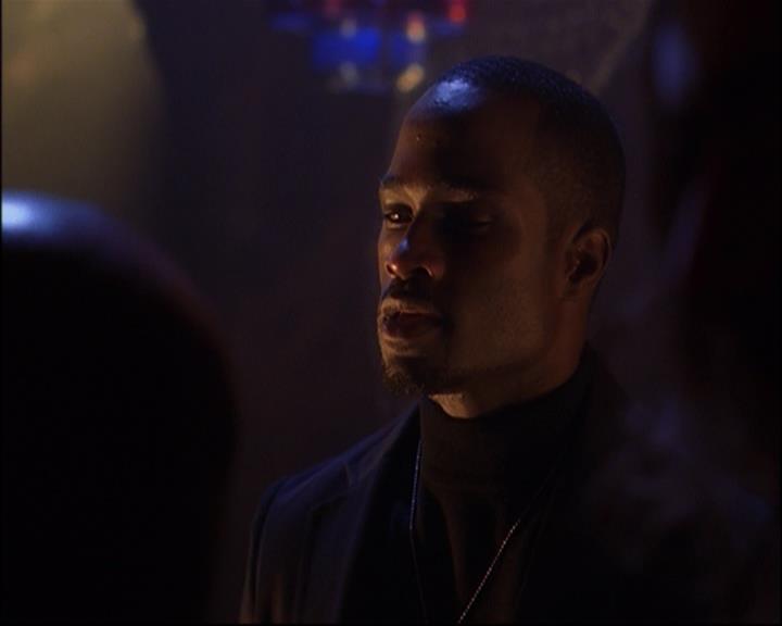 Charmed-Online_dot_net-8x01StillCharmedAndKicking2521.jpg Charmed-Online_dot_net-8x01StillCharmedAndKicking2521.jpg