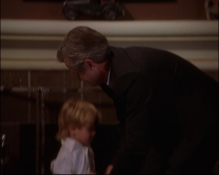 Charmed-Online_dot_net-8x01StillCharmedAndKicking2529.jpg Charmed-Online_dot_net-8x01StillCharmedAndKicking2529.jpg