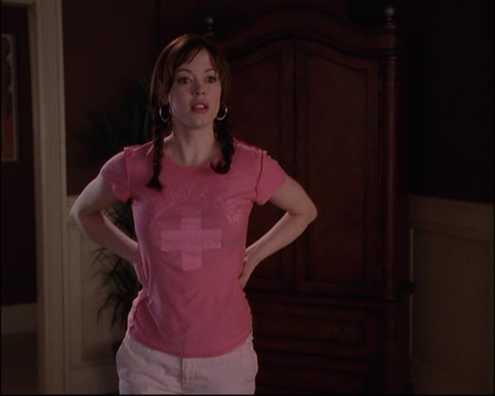 Charmed-Online_dot_net-8x01StillCharmedAndKicking2532.jpg Charmed-Online_dot_net-8x01StillCharmedAndKicking2532.jpg