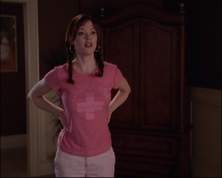 Charmed-Online_dot_net-8x01StillCharmedAndKicking2538.jpg
