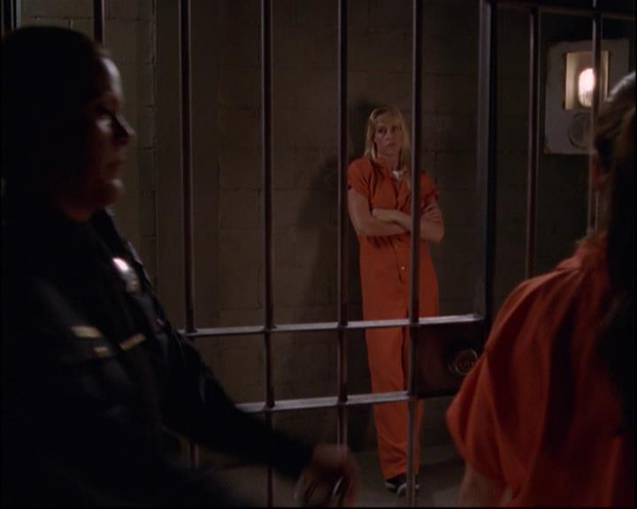 Charmed-Online-dot-net_803RunPiperRun1004.jpg Charmed-Online-dot-net_803RunPiperRun1004.jpg