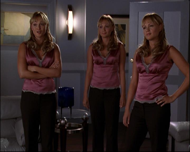 Charmed-Online-dot-net_803RunPiperRun1982.jpg Charmed-Online-dot-net_803RunPiperRun1982.jpg