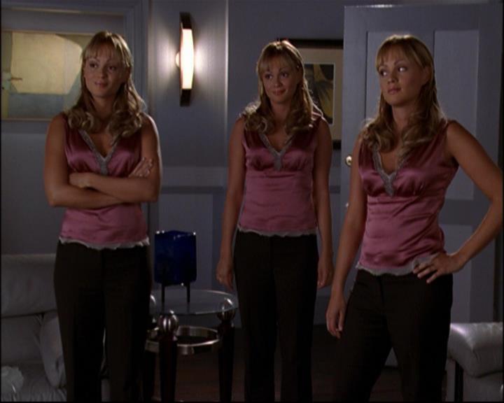 Charmed-Online-dot-net_803RunPiperRun1986.jpg Charmed-Online-dot-net_803RunPiperRun1986.jpg