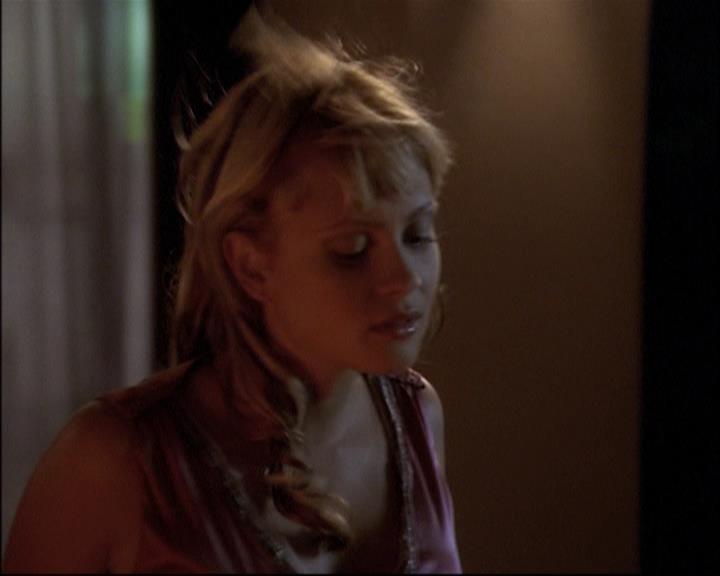 Charmed-Online-dot-net_803RunPiperRun2002.jpg Charmed-Online-dot-net_803RunPiperRun2002.jpg