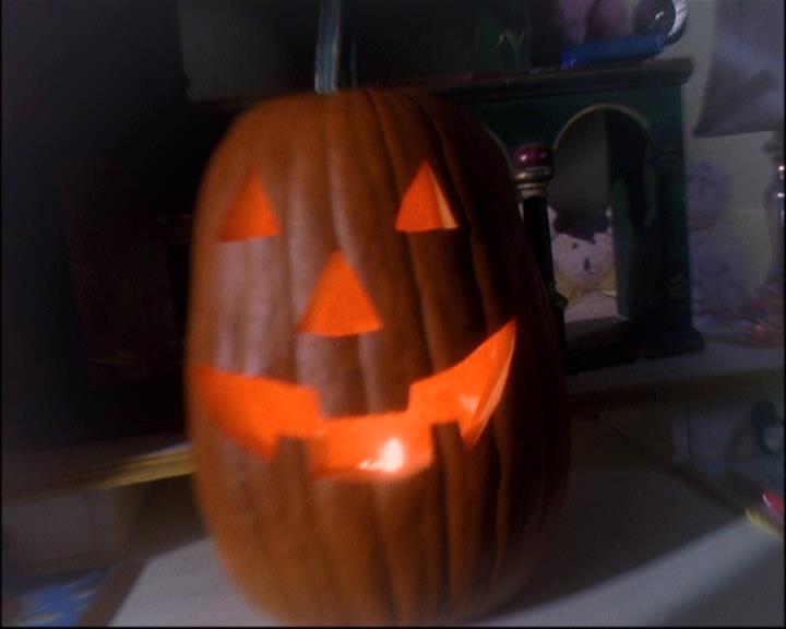 Charmed-Online-dot-net_806KillBillieVol1-0531.jpg Charmed-Online-dot-net_806KillBillieVol1-0531.jpg