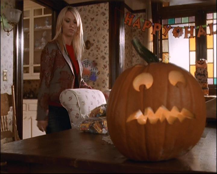 Charmed-Online-dot-net_806KillBillieVol1-1046.jpg Charmed-Online-dot-net_806KillBillieVol1-1046.jpg