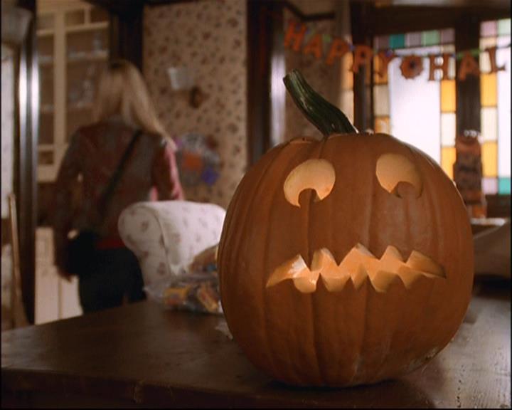 Charmed-Online-dot-net_806KillBillieVol1-1050.jpg Charmed-Online-dot-net_806KillBillieVol1-1050.jpg