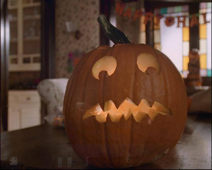 Charmed-Online-dot-net_806KillBillieVol1-1052.jpg Charmed-Online-dot-net_806KillBillieVol1-1052.jpg