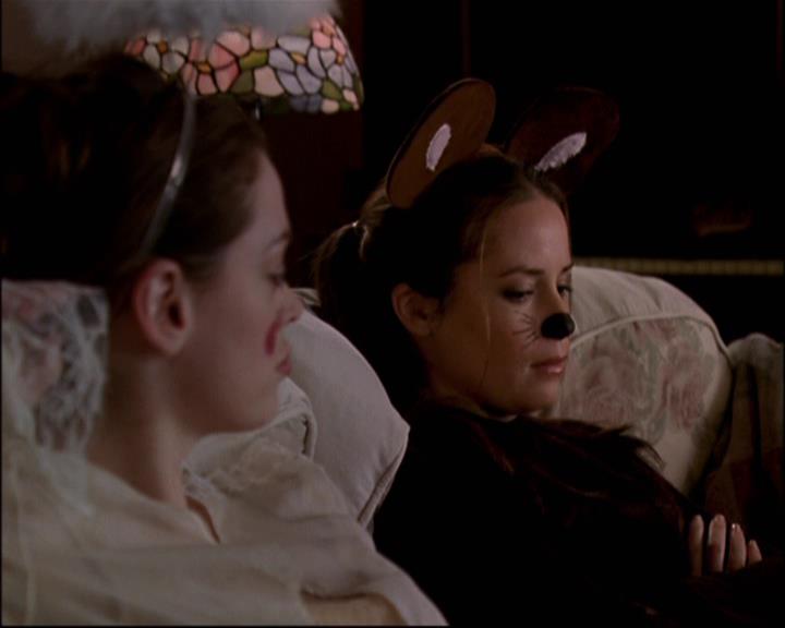 Charmed-Online-dot-net_806KillBillieVol1-2272.jpg Charmed-Online-dot-net_806KillBillieVol1-2272.jpg