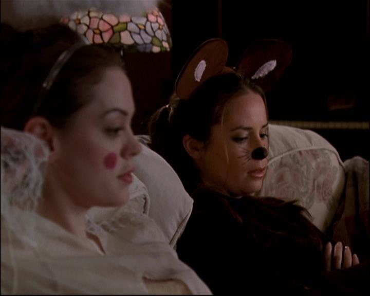 Charmed-Online-dot-net_806KillBillieVol1-2273.jpg Charmed-Online-dot-net_806KillBillieVol1-2273.jpg