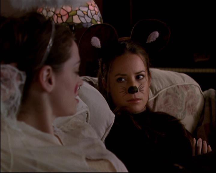 Charmed-Online-dot-net_806KillBillieVol1-2291.jpg Charmed-Online-dot-net_806KillBillieVol1-2291.jpg