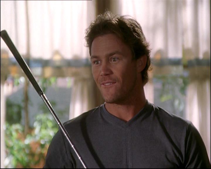 Charmed-Online-dot-net_808BattleOfTheHexes0030.jpg Charmed-Online-dot-net_808BattleOfTheHexes0030.jpg