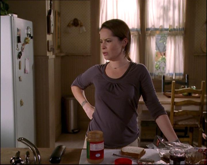 Charmed-Online-dot-net_808BattleOfTheHexes0043.jpg Charmed-Online-dot-net_808BattleOfTheHexes0043.jpg