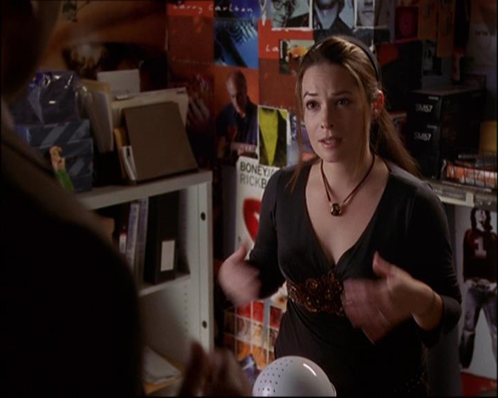 Charmed-Online-dot-net_808BattleOfTheHexes0414.jpg Charmed-Online-dot-net_808BattleOfTheHexes0414.jpg