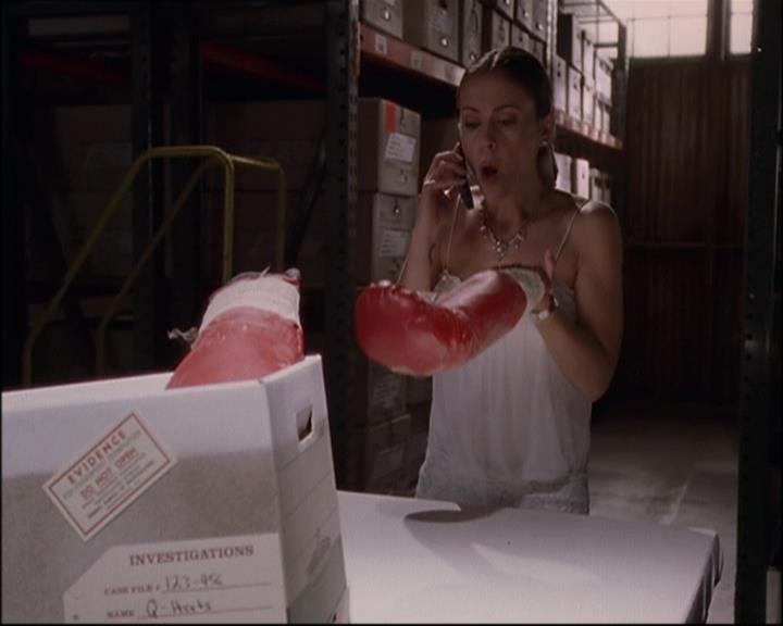 Charmed-Online-dot-net_808BattleOfTheHexes0468.jpg Charmed-Online-dot-net_808BattleOfTheHexes0468.jpg