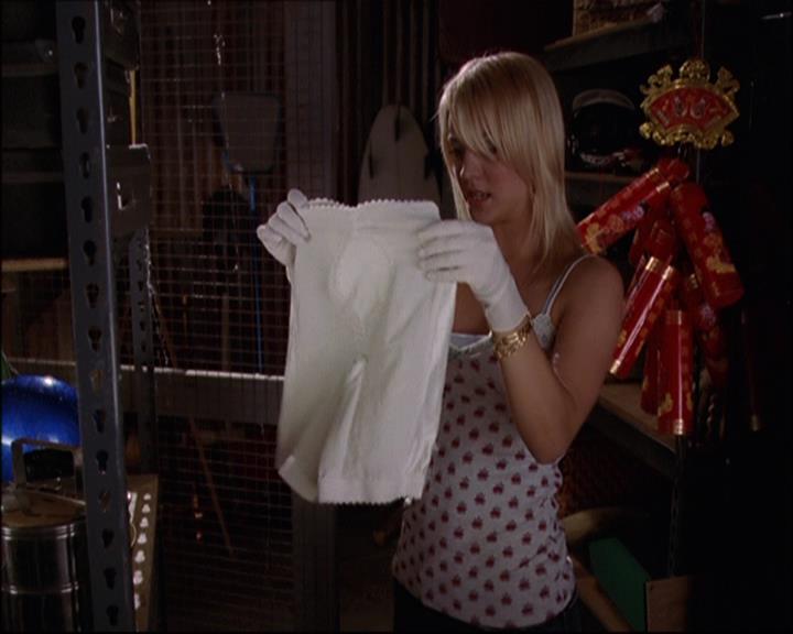 Charmed-Online-dot-net_808BattleOfTheHexes0603.jpg Charmed-Online-dot-net_808BattleOfTheHexes0603.jpg