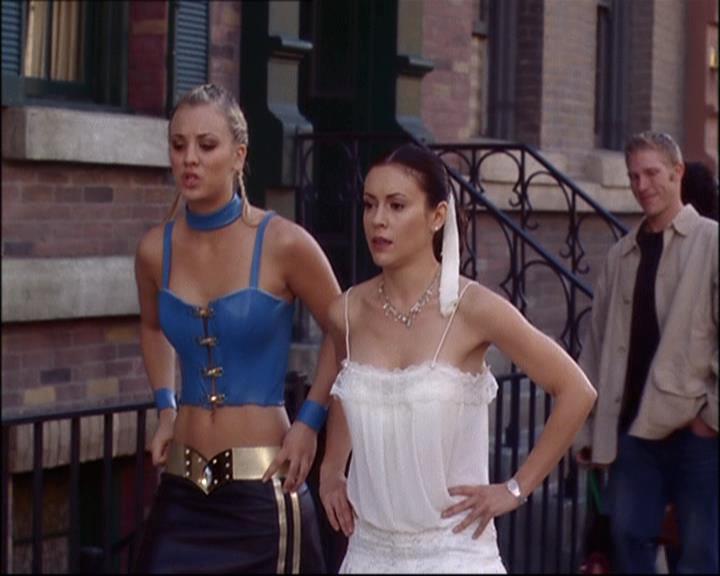 Charmed-Online-dot-net_808BattleOfTheHexes0689.jpg Charmed-Online-dot-net_808BattleOfTheHexes0689.jpg