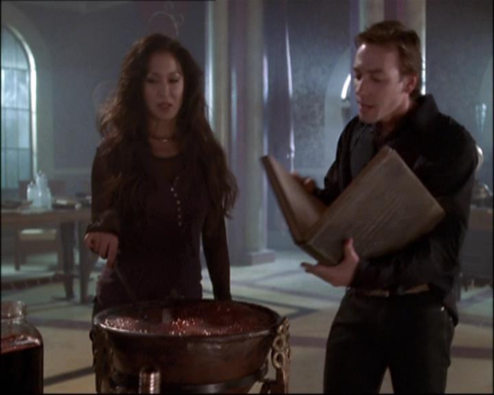 Charmed-Online-dot-net_808BattleOfTheHexes0735.jpg Charmed-Online-dot-net_808BattleOfTheHexes0735.jpg