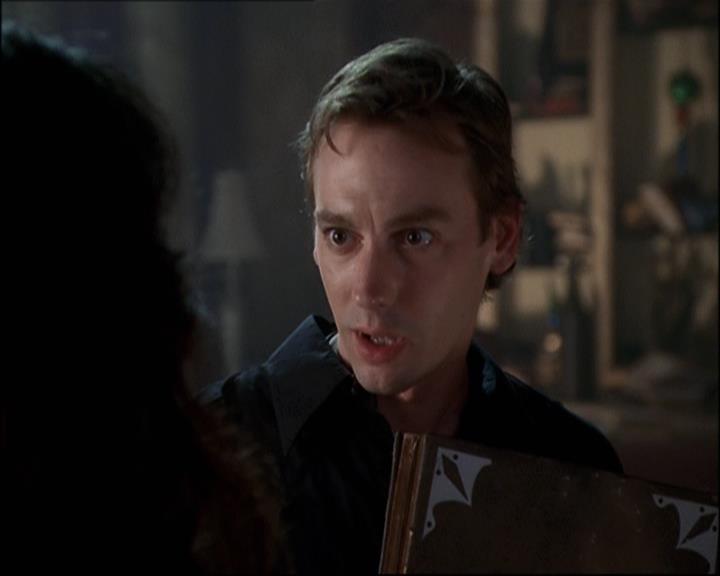 Charmed-Online-dot-net_808BattleOfTheHexes0755.jpg Charmed-Online-dot-net_808BattleOfTheHexes0755.jpg