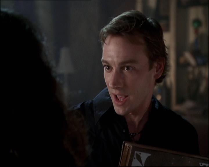 Charmed-Online-dot-net_808BattleOfTheHexes0773.jpg Charmed-Online-dot-net_808BattleOfTheHexes0773.jpg