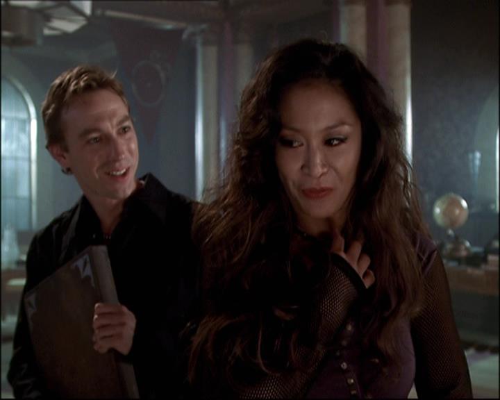 Charmed-Online-dot-net_808BattleOfTheHexes0787.jpg Charmed-Online-dot-net_808BattleOfTheHexes0787.jpg