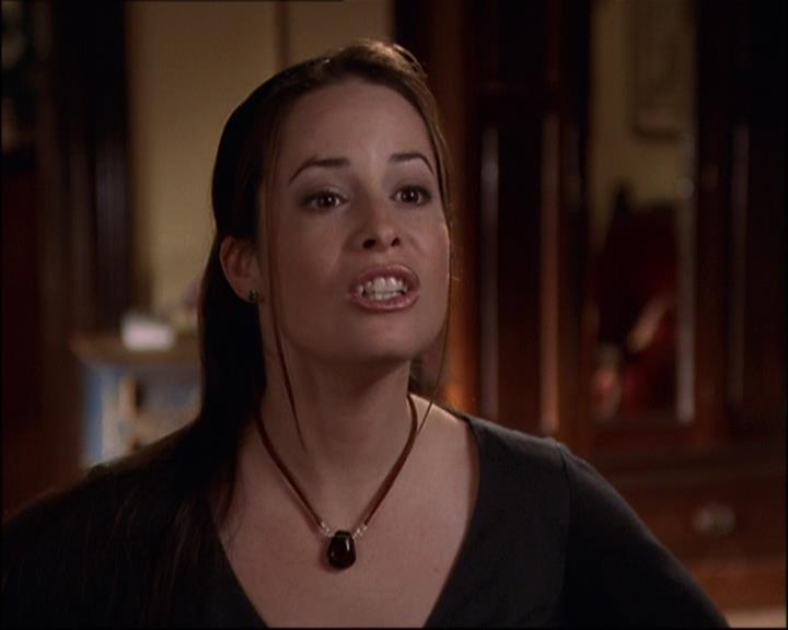 Charmed-Online-dot-net_808BattleOfTheHexes0899.jpg Charmed-Online-dot-net_808BattleOfTheHexes0899.jpg