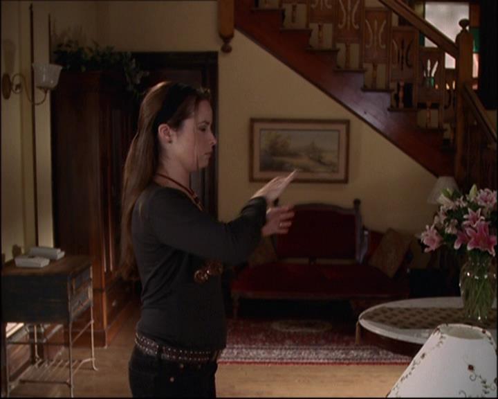 Charmed-Online-dot-net_808BattleOfTheHexes0997.jpg Charmed-Online-dot-net_808BattleOfTheHexes0997.jpg