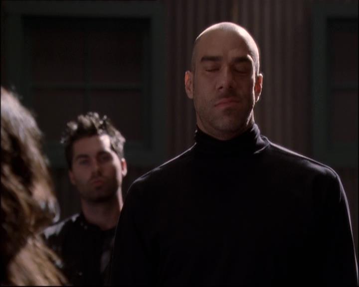 Charmed-Online-dot-net_808BattleOfTheHexes1039.jpg Charmed-Online-dot-net_808BattleOfTheHexes1039.jpg