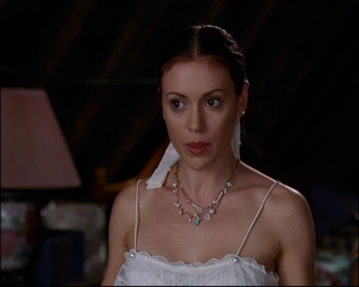 Charmed-Online-dot-net_808BattleOfTheHexes1072.jpg Charmed-Online-dot-net_808BattleOfTheHexes1072.jpg