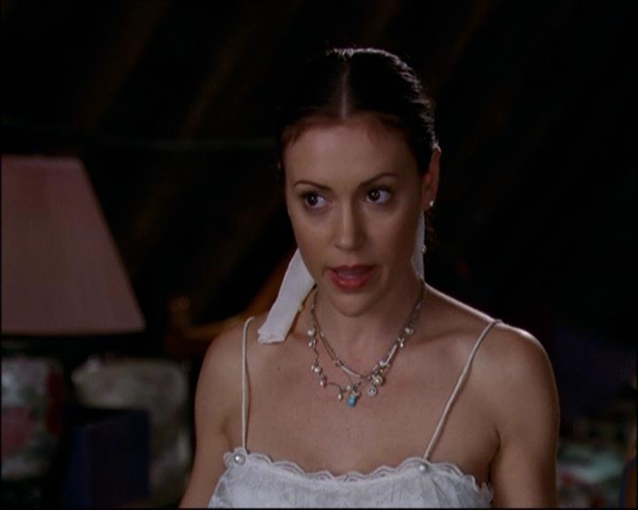 Charmed-Online-dot-net_808BattleOfTheHexes1073.jpg Charmed-Online-dot-net_808BattleOfTheHexes1073.jpg