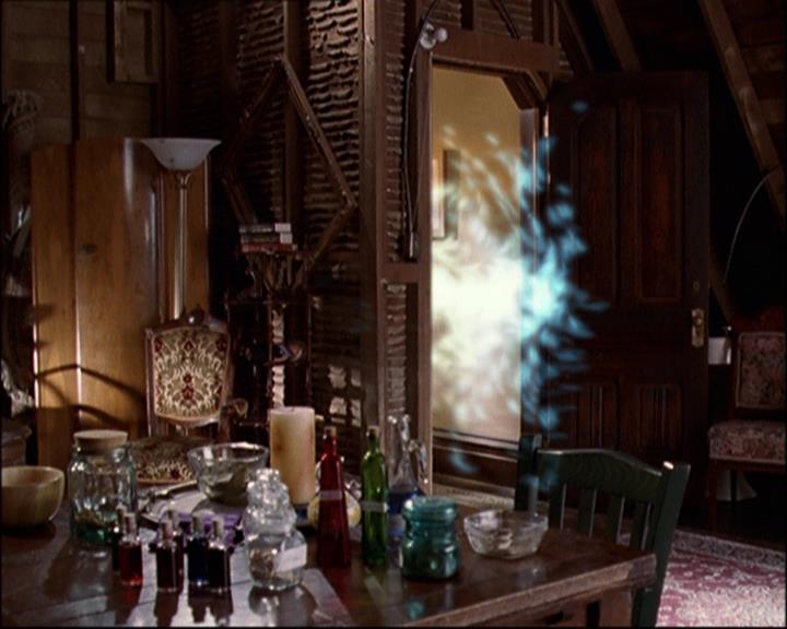 Charmed-Online-dot-net_808BattleOfTheHexes1098.jpg Charmed-Online-dot-net_808BattleOfTheHexes1098.jpg