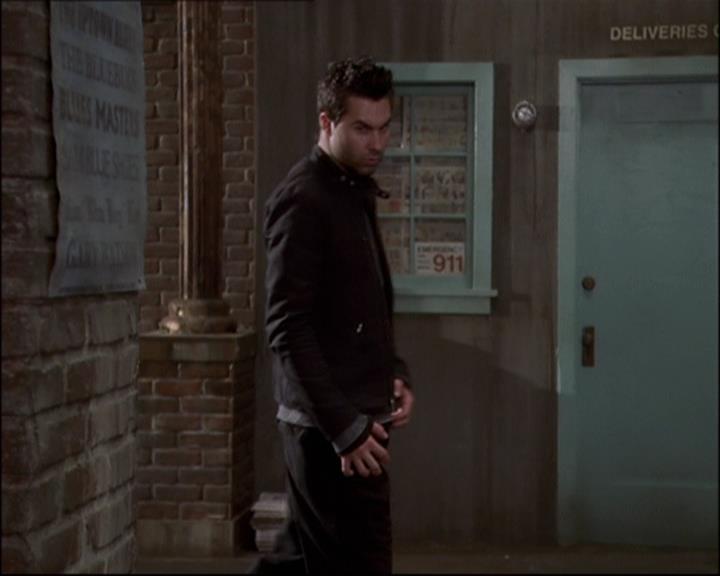 Charmed-Online-dot-net_808BattleOfTheHexes1110.jpg Charmed-Online-dot-net_808BattleOfTheHexes1110.jpg