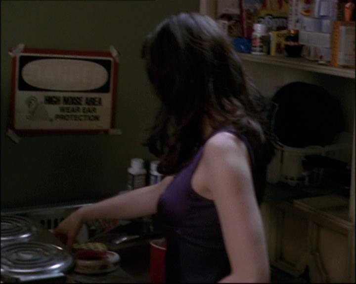 Charmed-Online-dot-net_808BattleOfTheHexes1300.jpg Charmed-Online-dot-net_808BattleOfTheHexes1300.jpg