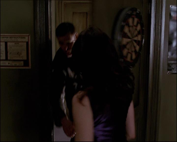 Charmed-Online-dot-net_808BattleOfTheHexes1311.jpg Charmed-Online-dot-net_808BattleOfTheHexes1311.jpg