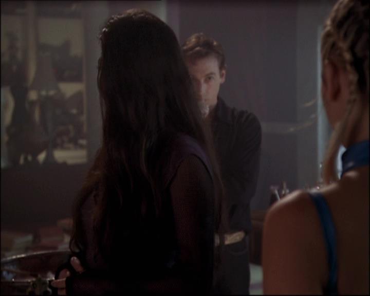 Charmed-Online-dot-net_808BattleOfTheHexes1589.jpg Charmed-Online-dot-net_808BattleOfTheHexes1589.jpg