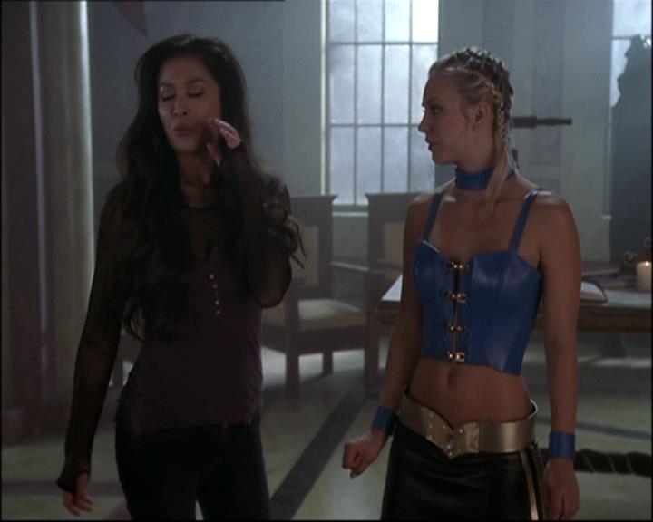 Charmed-Online-dot-net_808BattleOfTheHexes1609.jpg Charmed-Online-dot-net_808BattleOfTheHexes1609.jpg