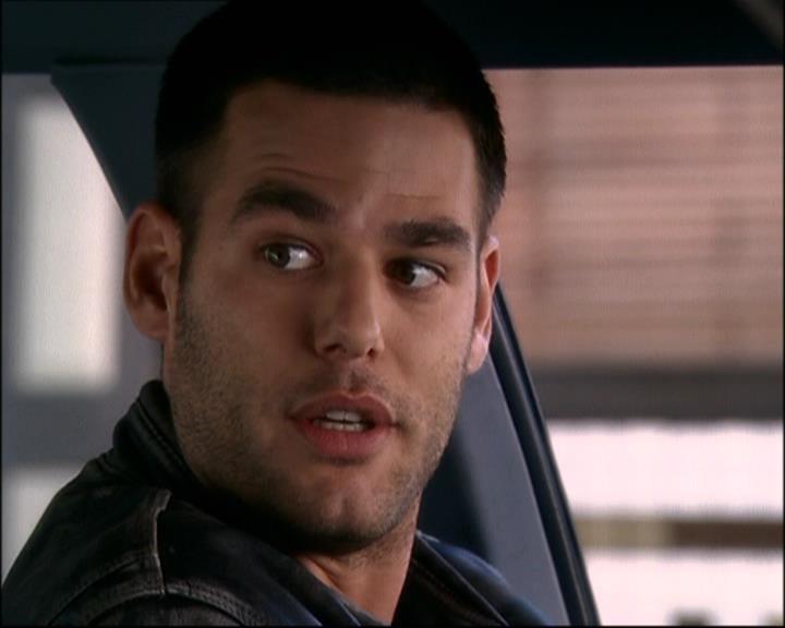 Charmed-Online-dot-net_808BattleOfTheHexes1701.jpg Charmed-Online-dot-net_808BattleOfTheHexes1701.jpg