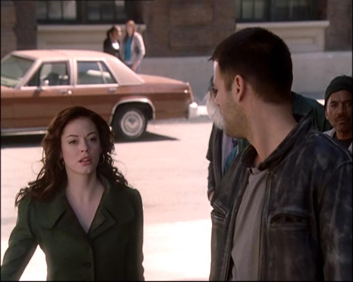 Charmed-Online-dot-net_808BattleOfTheHexes1764.jpg Charmed-Online-dot-net_808BattleOfTheHexes1764.jpg